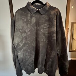 Brandy Melville Men's Charcoal Tie-Dye Crewneck Sweater